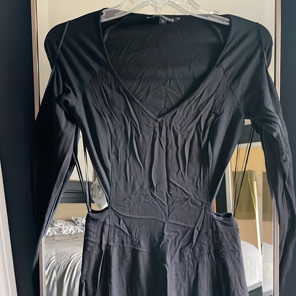 Black Long Express Dress l Small - Picture 2 of 6